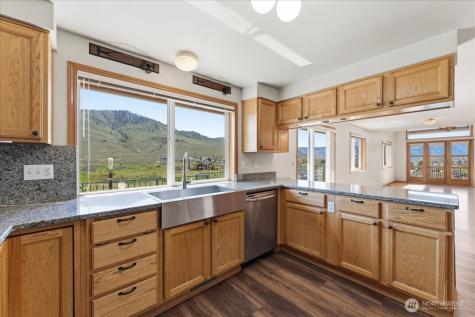 404 S Clifford Street Chelan WA 98816