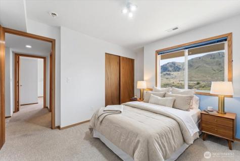 404 S Clifford Street Chelan WA 98816