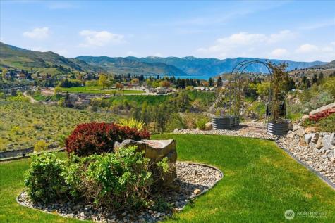 404 S Clifford Street Chelan WA 98816