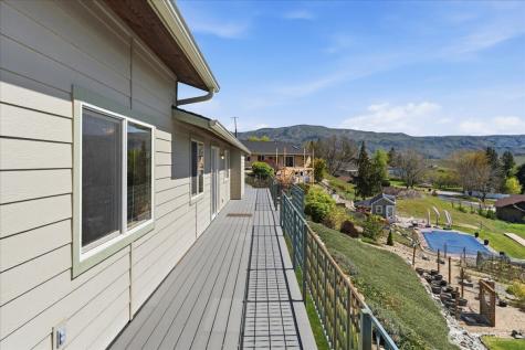 404 S Clifford Street Chelan WA 98816