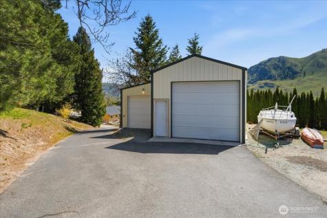 404 S Clifford Street Chelan WA 98816