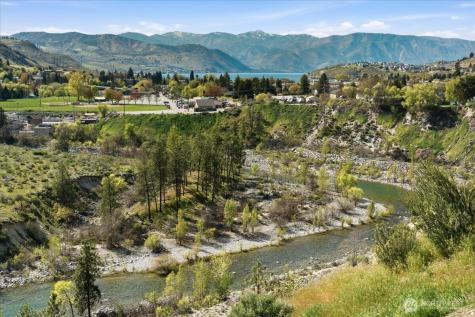 404 S Clifford Street Chelan WA 98816