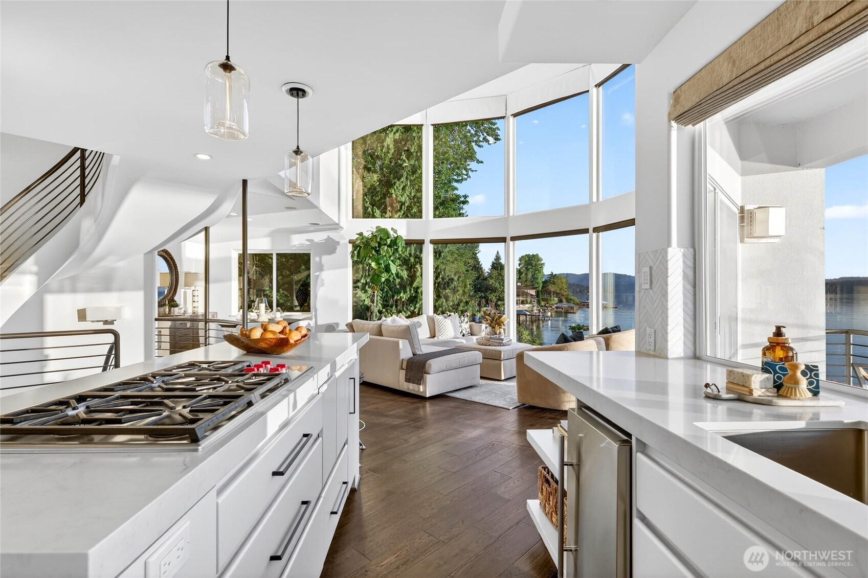 2007 E Lake Sammamish Parkway NE Sammamish WA 98074