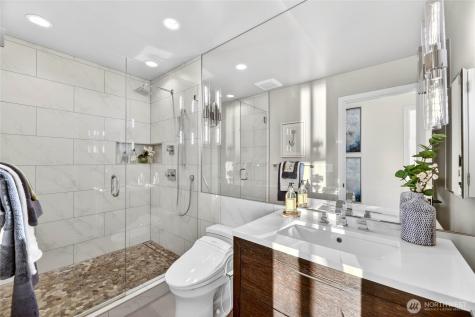 2007 E Lake Sammamish Parkway NE Sammamish WA 98074