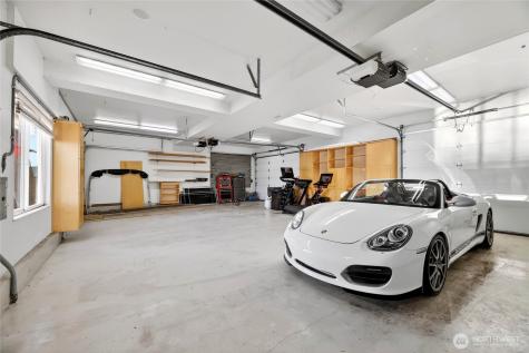 2007 E Lake Sammamish Parkway NE Sammamish WA 98074