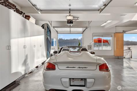2007 E Lake Sammamish Parkway NE Sammamish WA 98074
