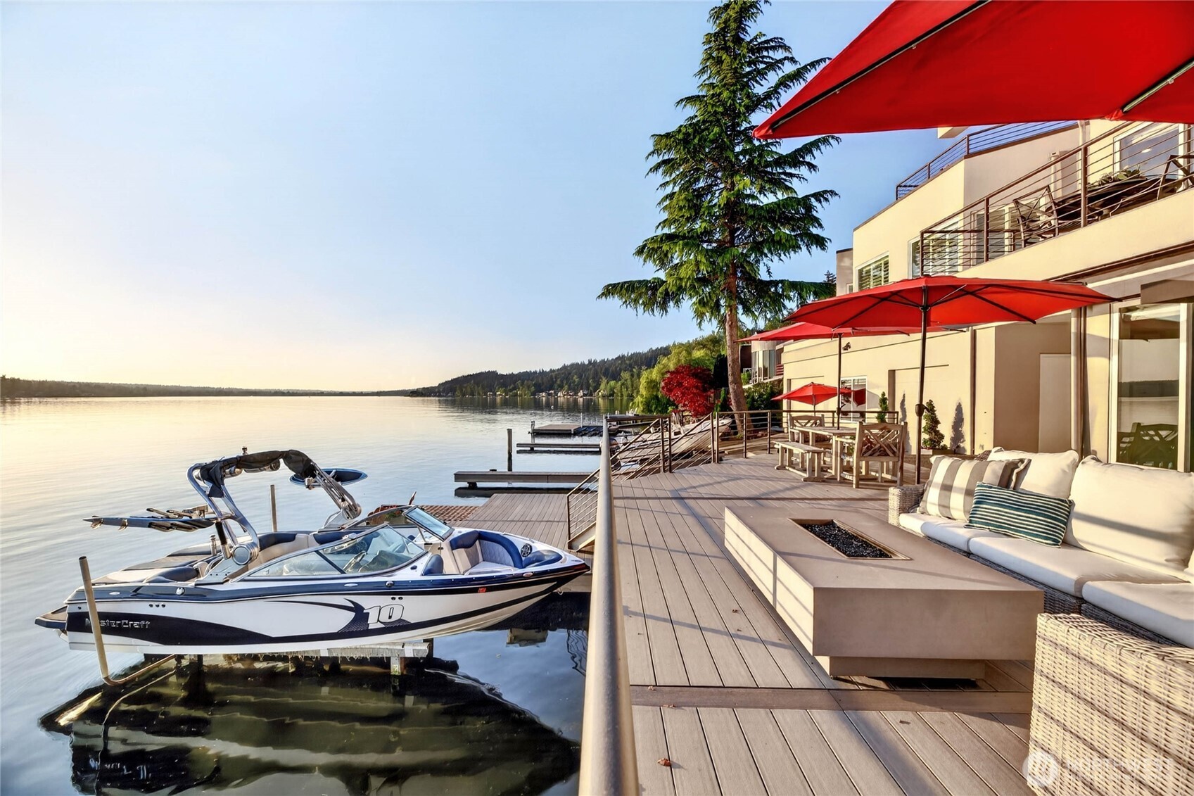 2007 E Lake Sammamish Parkway NE Sammamish WA 98074