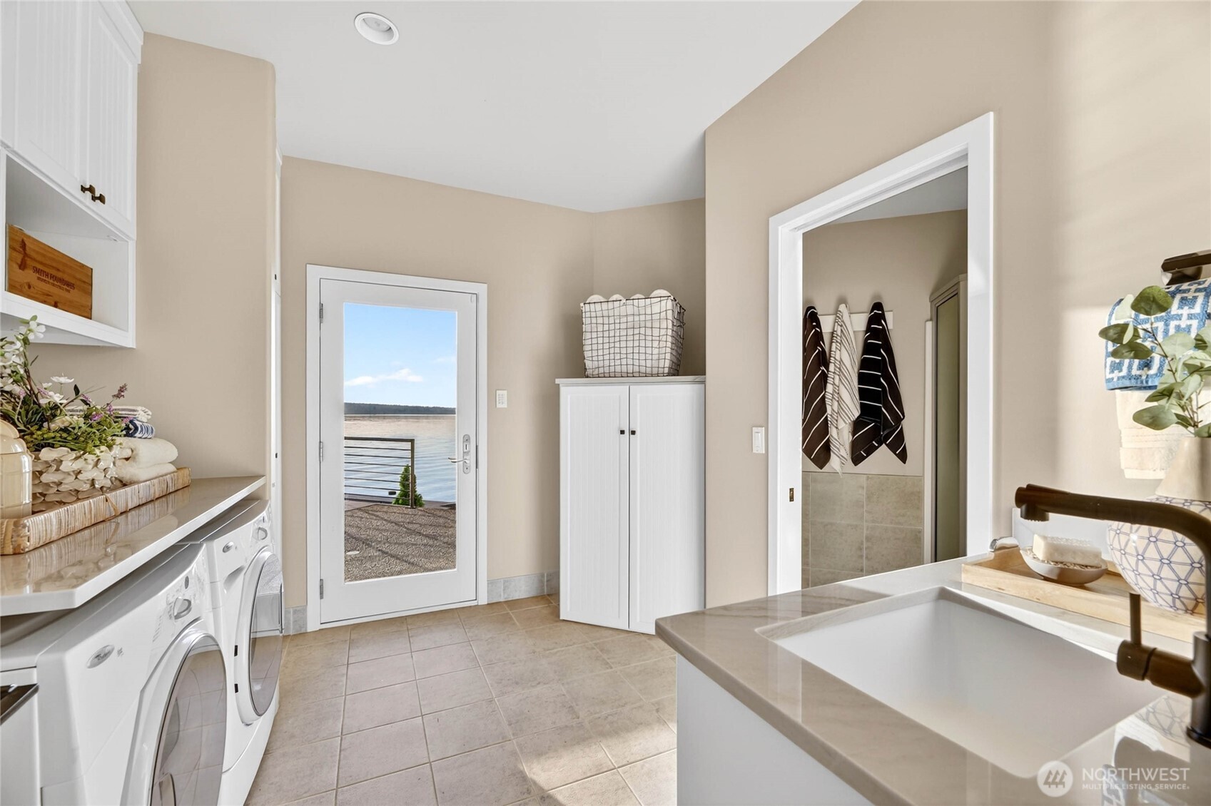 2007 E Lake Sammamish Parkway NE Sammamish WA 98074