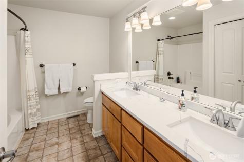 27520 SE 28th Court Sammamish WA 98075