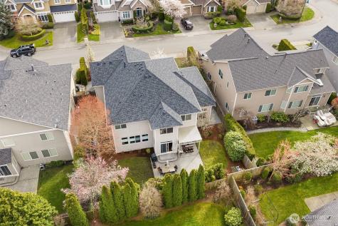 27520 SE 28th Court Sammamish WA 98075