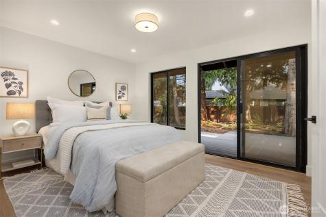 8355 Medway Lane NE Bainbridge Island WA 98110