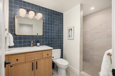 8355 Medway Lane NE Bainbridge Island WA 98110