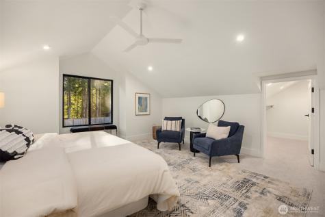 8355 Medway Lane NE Bainbridge Island WA 98110