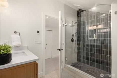 8355 Medway Lane NE Bainbridge Island WA 98110