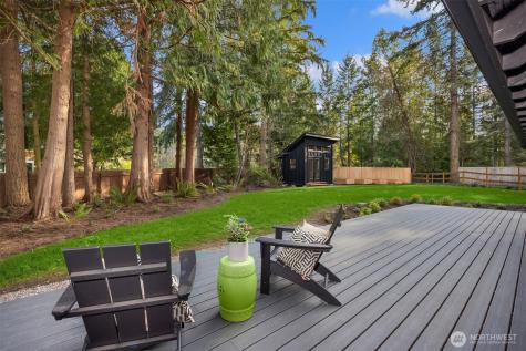 8355 Medway Lane NE Bainbridge Island WA 98110