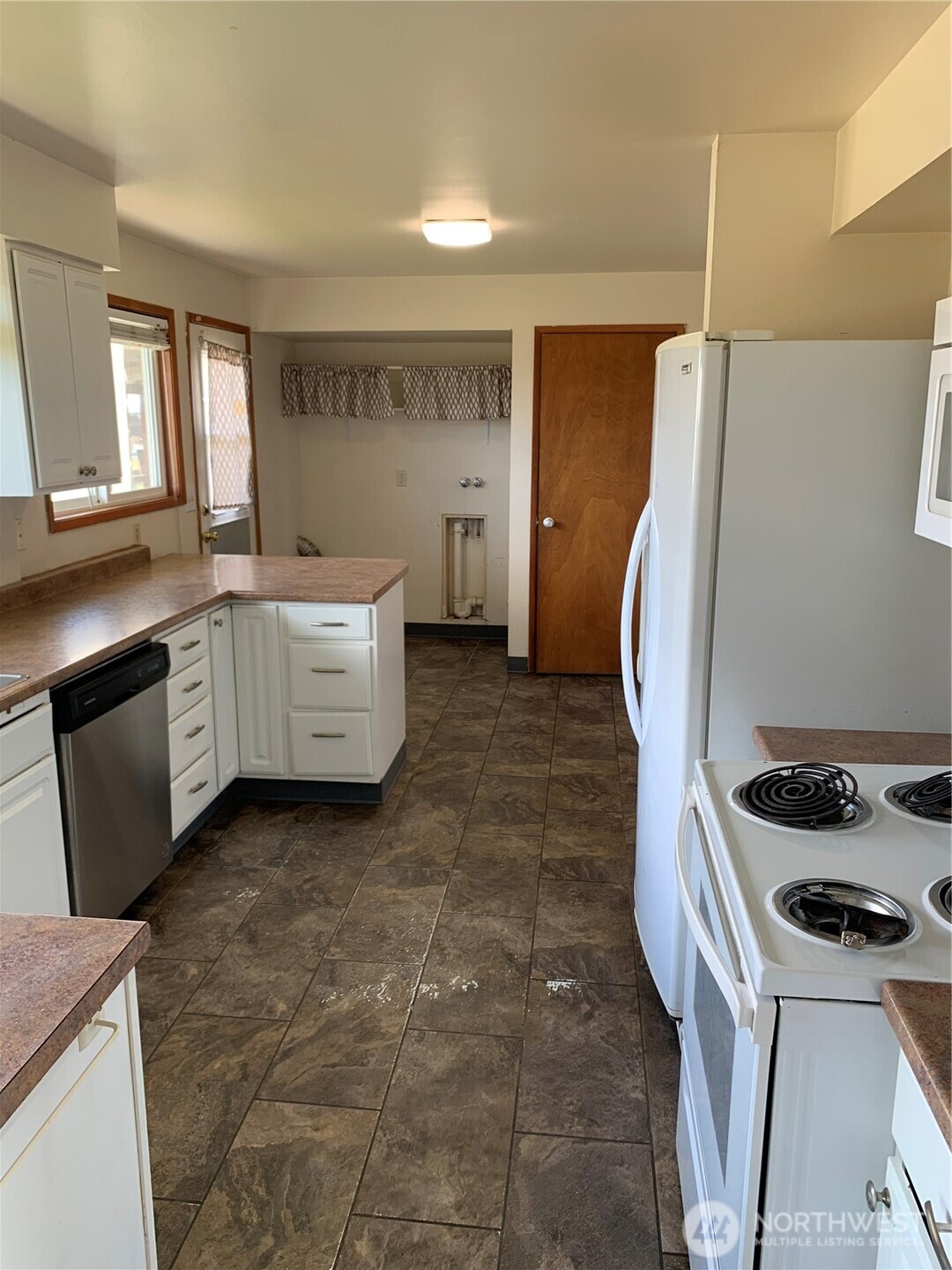 137 Schilling Moses Lake WA 98837