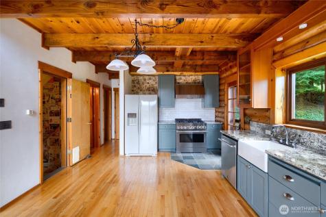 414 Little Acres Drive Oak Harbor WA 98277