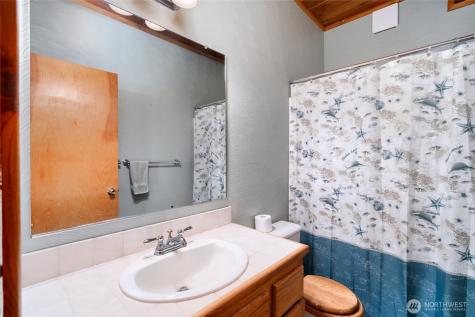 414 Little Acres Drive Oak Harbor WA 98277