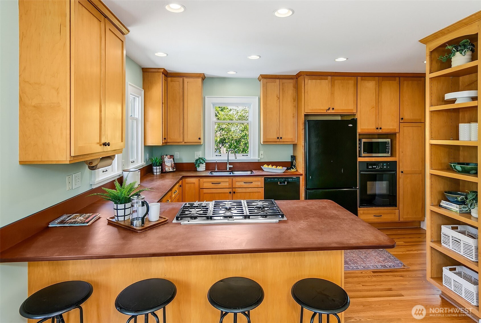 1002 NW 70th Street Seattle WA 98117