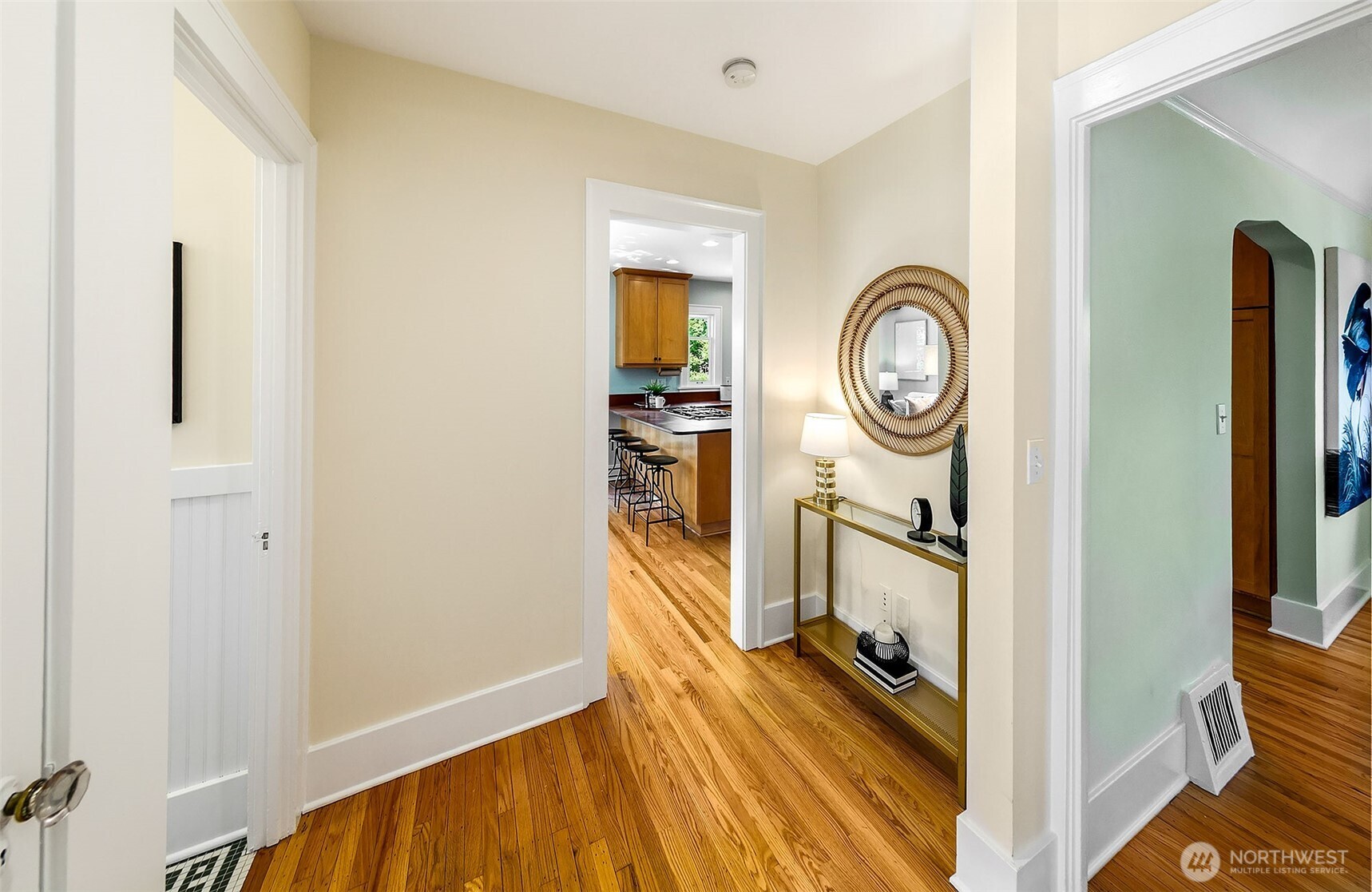 1002 NW 70th Street Seattle WA 98117