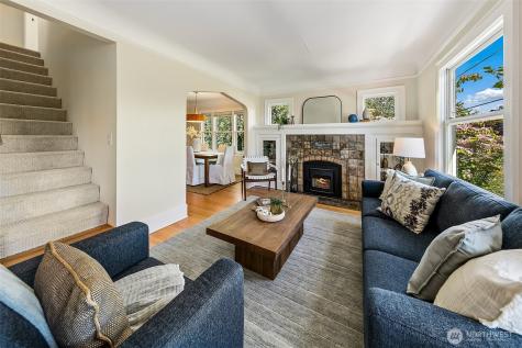 1002 NW 70th Street Seattle WA 98117