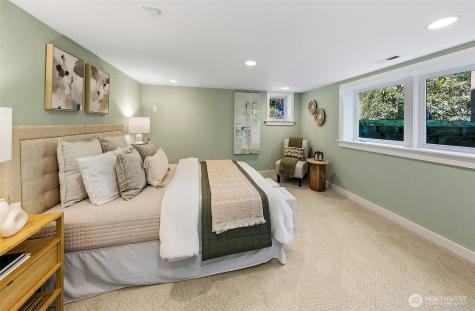 1002 NW 70th Street Seattle WA 98117