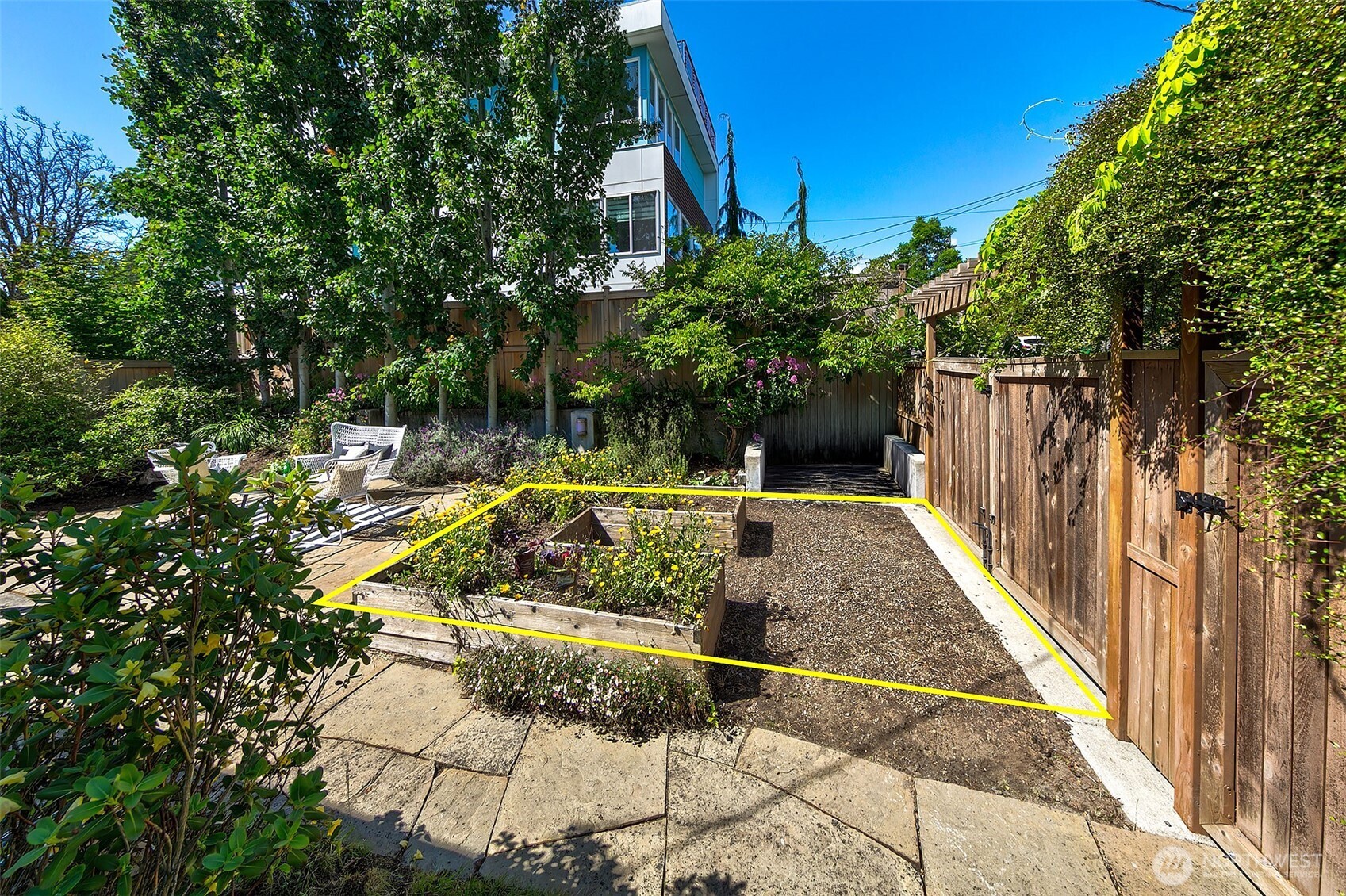 1002 NW 70th Street Seattle WA 98117