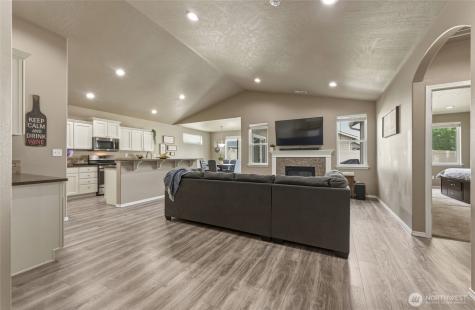 1338 SW Virginia Street College Place WA 99324
