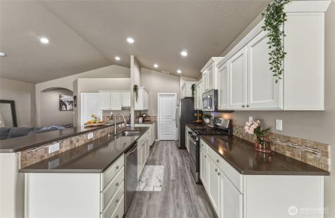 1338 SW Virginia Street College Place WA 99324