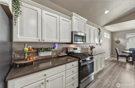 1338 SW Virginia Street College Place WA 99324