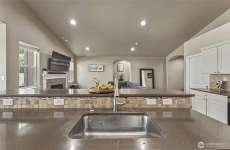 1338 SW Virginia Street College Place WA 99324
