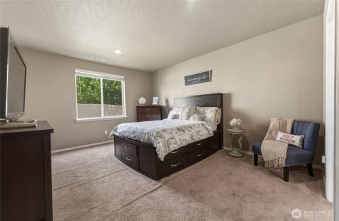 1338 SW Virginia Street College Place WA 99324