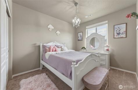 1338 SW Virginia Street College Place WA 99324