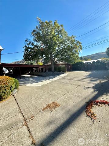 1023 River Drive Coulee Dam WA 99116