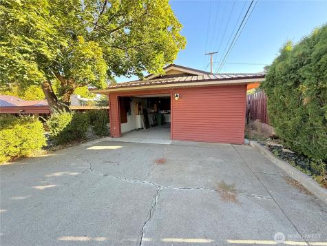 1023 River Drive Coulee Dam WA 99116