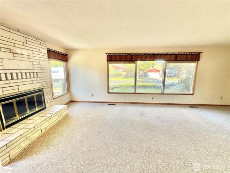 1023 River Drive Coulee Dam WA 99116