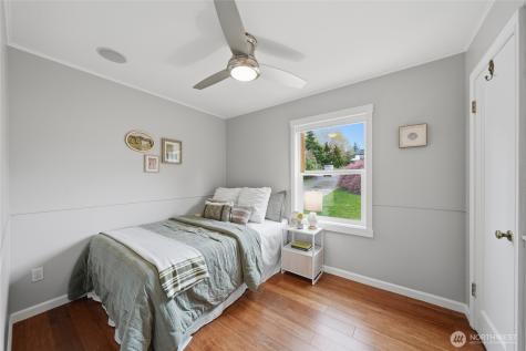 1425 Jones Avenue NE Renton WA 98056