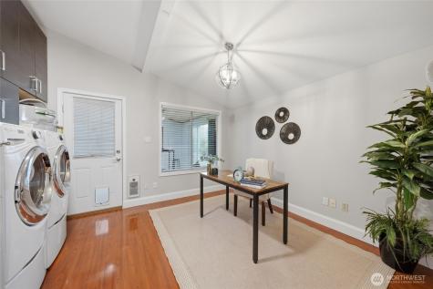 1425 Jones Avenue NE Renton WA 98056