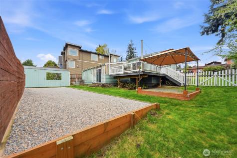 1425 Jones Avenue NE Renton WA 98056