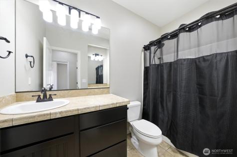98303 Ridgeview Drive Kennewick WA 99338