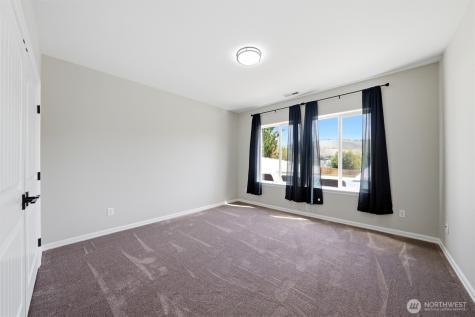 98303 Ridgeview Drive Kennewick WA 99338
