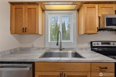 700 NW Crosby Oak Harbor WA 98277