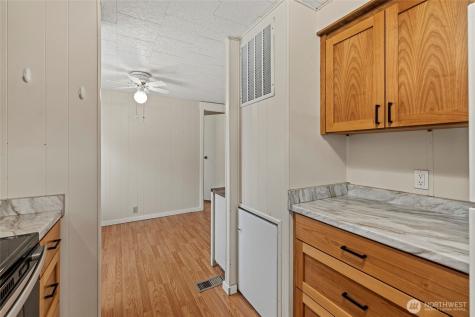 700 NW Crosby Oak Harbor WA 98277