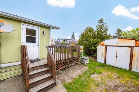 700 NW Crosby Oak Harbor WA 98277