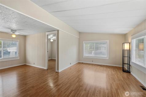 700 NW Crosby Oak Harbor WA 98277