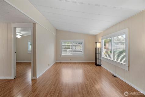 700 NW Crosby Oak Harbor WA 98277