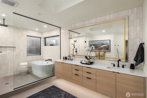 7826 115th Place NE Kirkland WA 98033