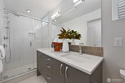 5044 Sand Point Place NE Seattle WA 98105