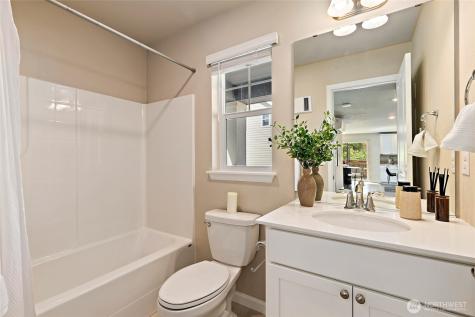 6724 34th Avenue SW Seattle WA 98126