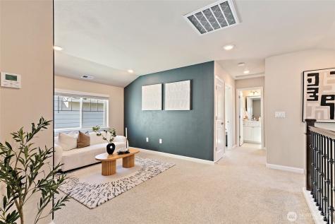 6724 34th Avenue SW Seattle WA 98126